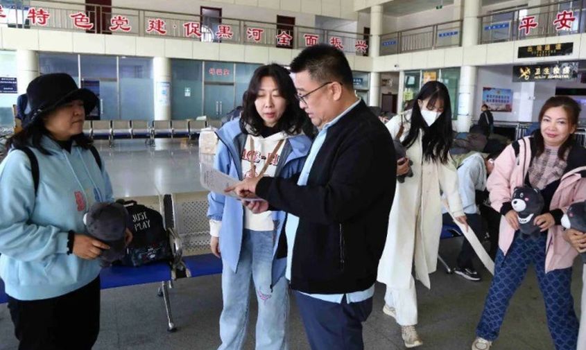 сми: китайские туристы массово бронируют поездки в благовещенск из хэйхэ