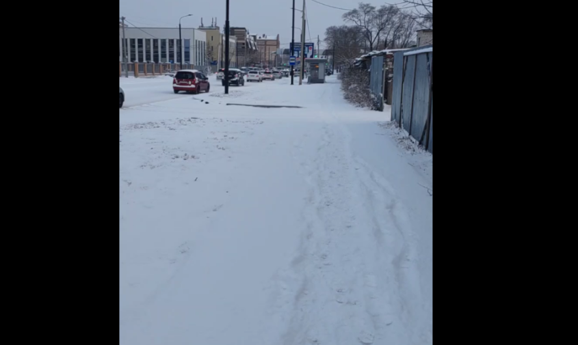 прокуратура объявила предостережение мэрии благовещенска за нечищеные после снегопада дороги и тротуары
