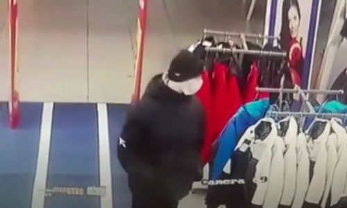 полиция благовещенска просит помощи в розыске подозреваемых в кражах из магазина спорттоваров
