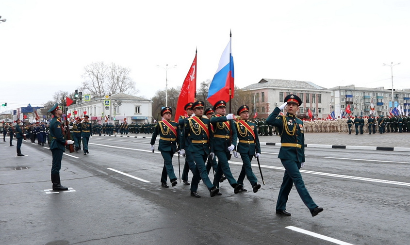 парад победы прошел в белогорске — самом маленьком городе россии, где проходит это мероприятие
