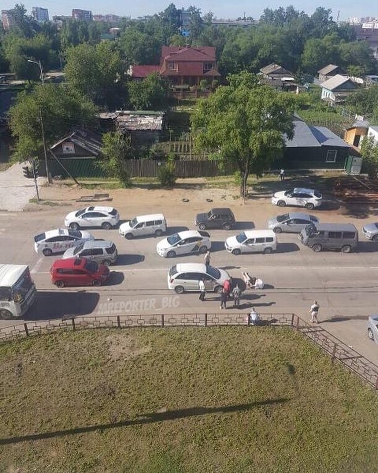 Авто благовещенск. Сбили женщину Благовещенск Амурская область. Сбили ребенка в Благовещенске. Конная-Чайковского Благовещенск. Сбили девочку Благовещенск 2019 год.