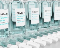 Россияне получат два оплачиваемых выходных за вакцинацию от коронавируса