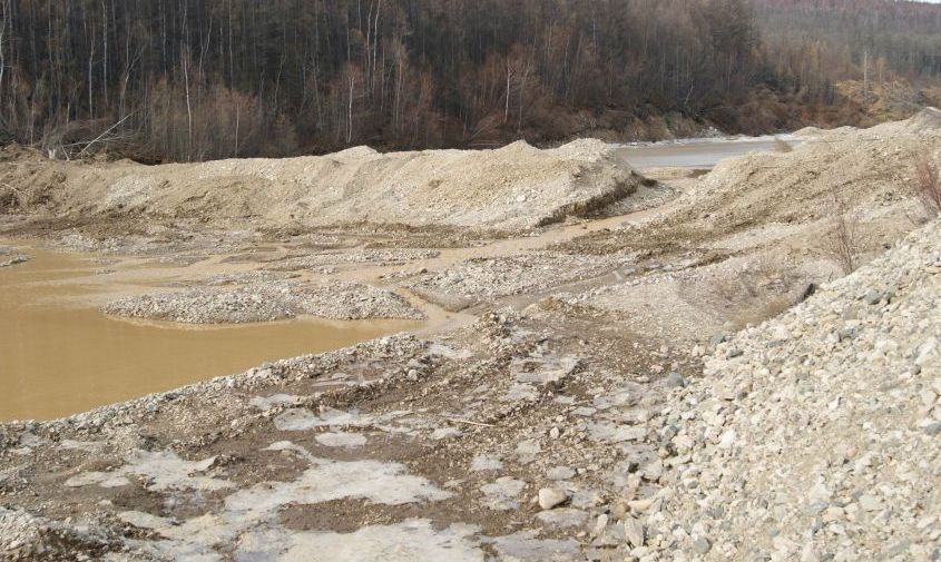 за ущерб реке джалон в зейском районе золотодобытчики заплатили больше полумиллиона рублей
