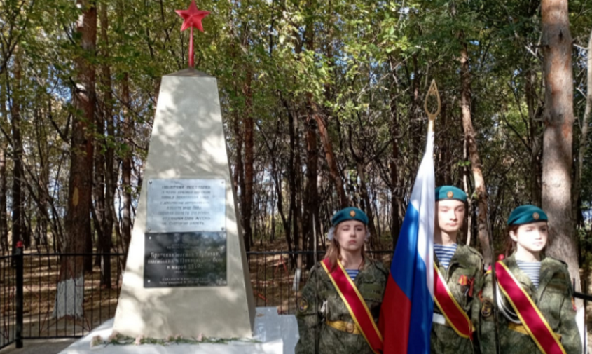 в амурском селе обновили памятник героям гражданской войны