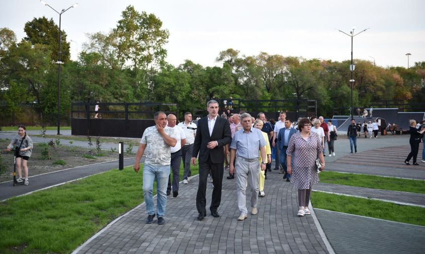 обновленные парки белогорска проверил губернатор