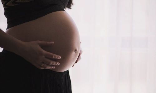 беременных женщин в приамурье отправят на самоизоляцию вслед за пенсионерами
