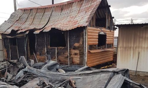 семье из владимировки, лишившейся дома и имущества из-за пожара, нужна помощь
