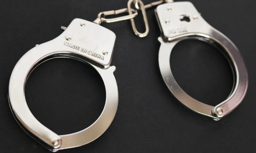 полиция благовещенска прокомментировала сообщения о задержании двух буянивших в тц мужчинах