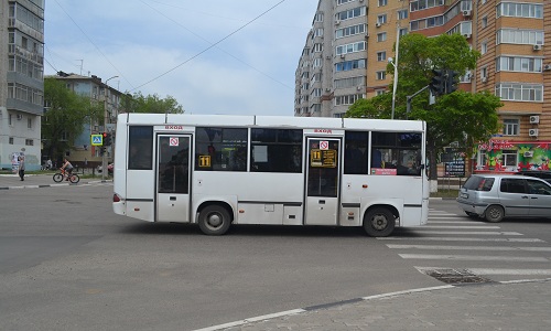 десять благовещенских автобусов изменят маршруты из-за перекрытия очередного участка улицы ленина
