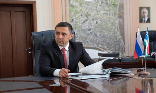 мэр благовещенска олег имамеев заработал в 2019 году меньше своего зама
