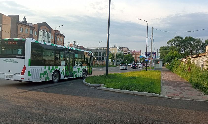 В Благовещенске больше 10 автобусов изменят схему движения после открытия перекрестка