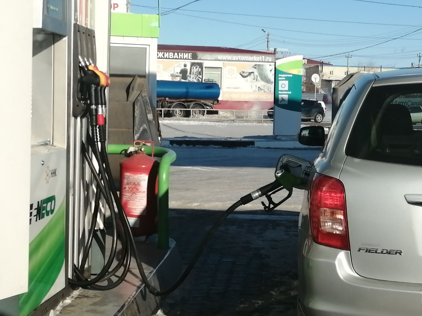 В Хабаровском крае и на Сахалине автомобилисты пожаловались на перебои с бензином