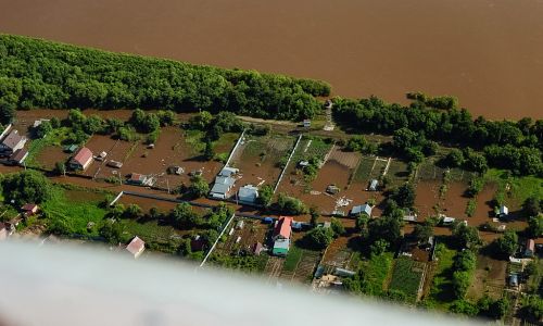 как пострадавшим от наводнения получить помощь: памятки правительства
