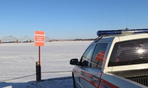 от 3 до 5 тысяч рублей: амурчан штрафуют за выезд на лед в неустановленном месте
