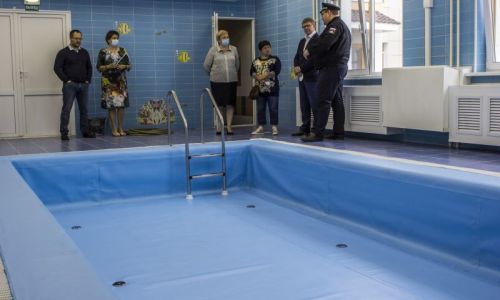 в детском саду циолковского проходит гидроиспытания отремонтированный бассейн
