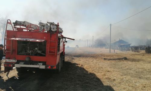 в амурской области горит село