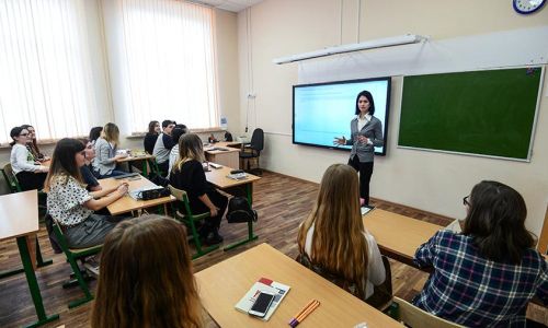 для российских учителей предложили ввести понятие педагогической тайны
