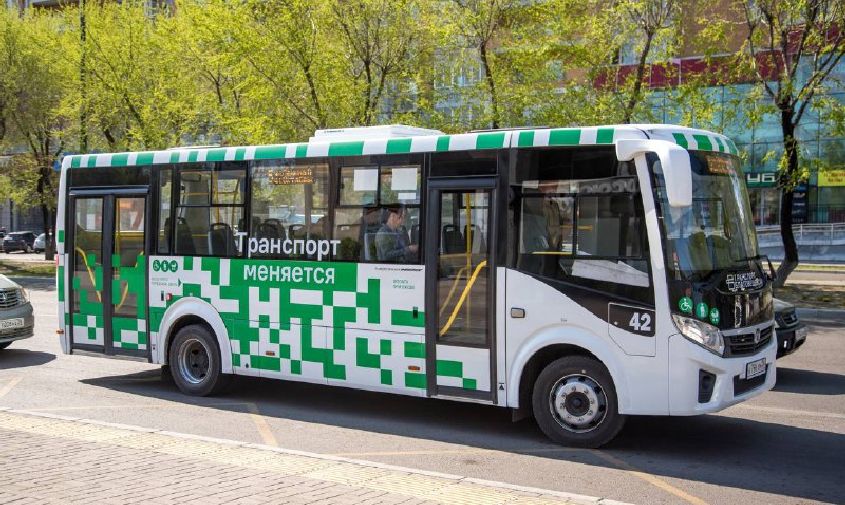 «некоторым придется пройти еще квартал»: заммэра благовещенска объяснил изменение автобусных маршрутов заботой о пассажирах
