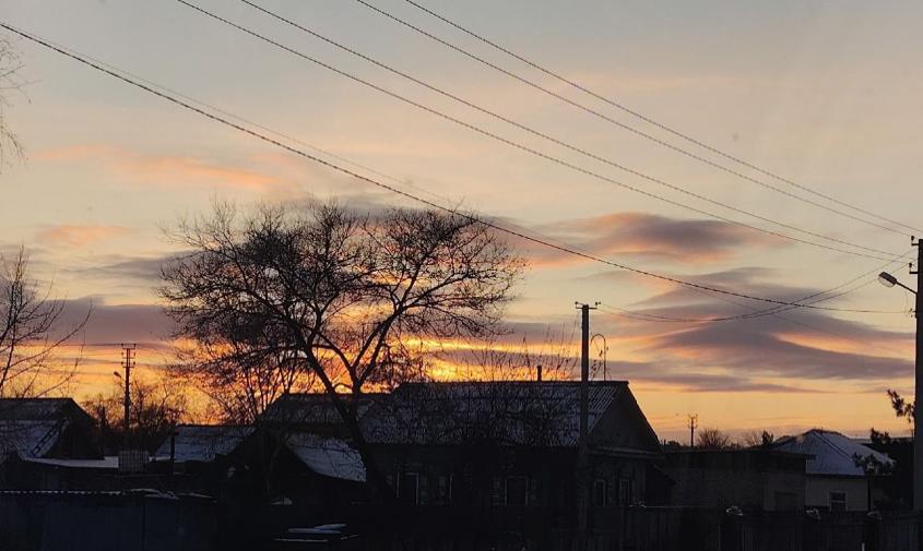 «Работает одна бригада»: часть улиц в Белогорске остается без освещения