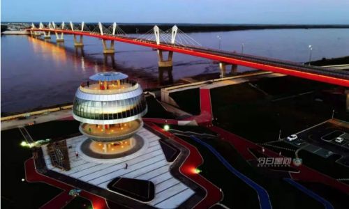 туристов будут бесплатно пускать на новую панорамную башню у моста через амур в хэйхэ