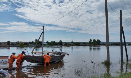 из-за паводка в амурской области вводится чс федерального уровня
