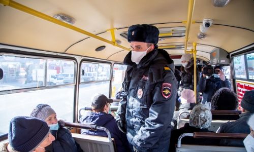 предпринимателей свободного наказали за водителей автобусов без масок и перчаток
