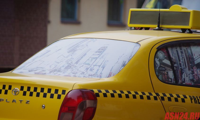 таксистам в приамурье готовы платить в районе 120 тысяч рублей в месяц