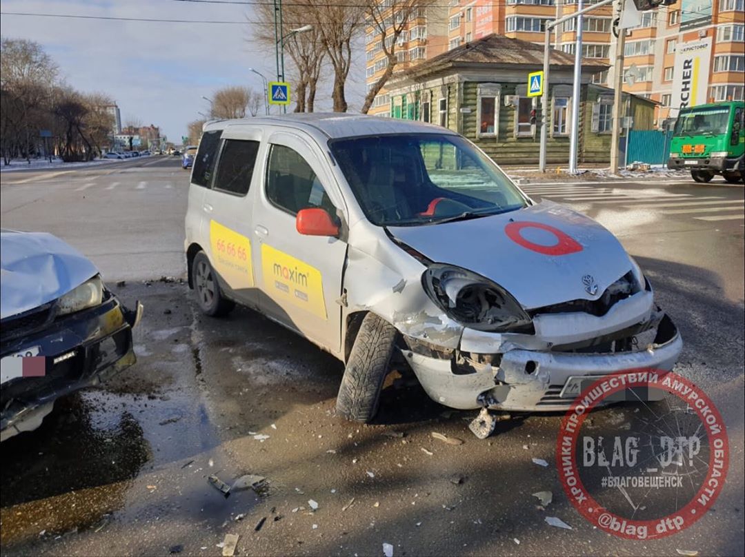 Тот самый снег: в Благовещенске произошло несколько ДТП