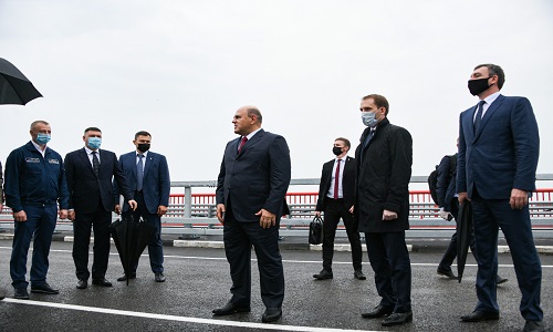 василий орлов показал премьер-министру мишустину мост через амур