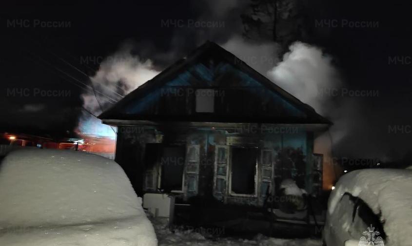 в свободном при пожаре в частном жилом доме погиб мужчина