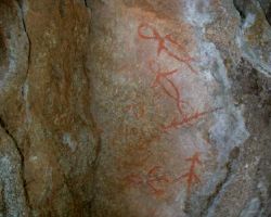 В Приамурье древние наскальные рисунки соберут в виртуальных экскурсиях
