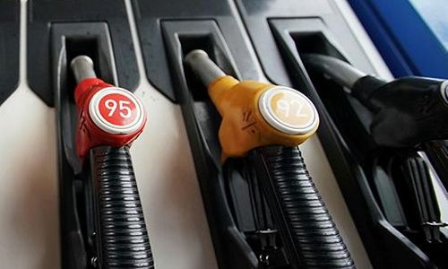 бензин аи-92 и аи-95 дешевле в благовещенске, а дт — в свободном