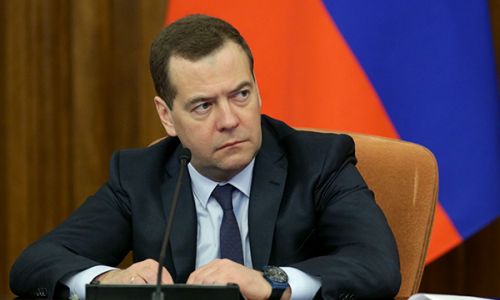 российское правительство в полном составе уходит в отставку