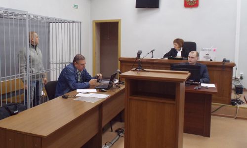 чиновника администрации белогорска, обвиняемого в получении взятки, не выпустили под залог
