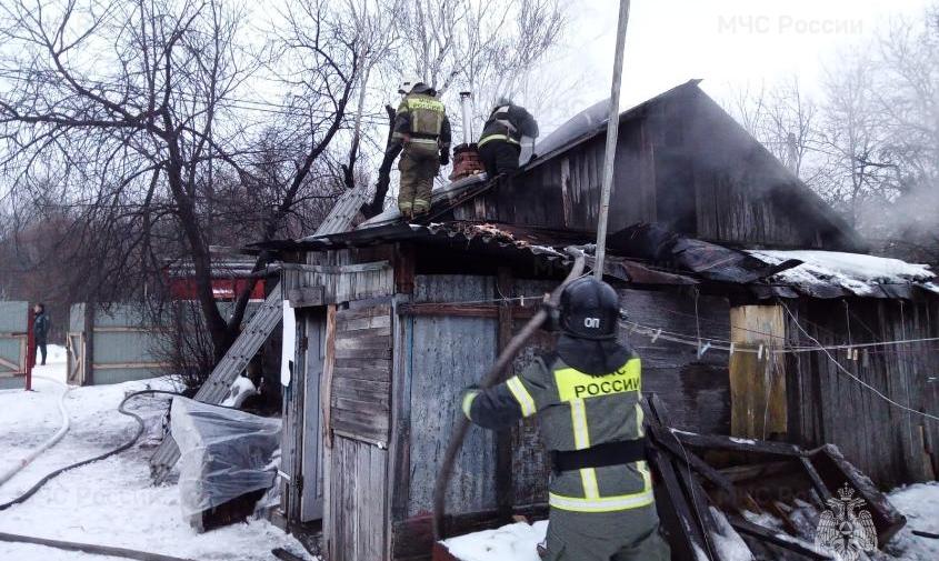 в селе новотроицком при пожаре погиб 49-летний мужчина