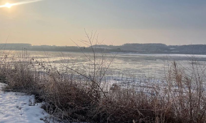 прогнозы неутешительны: снижение уровня воды в амуре и шуга могут вновь оставить благовещенцев без воды
