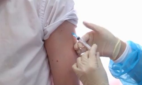 амурские медики получат вторую прививку от коронавируса
