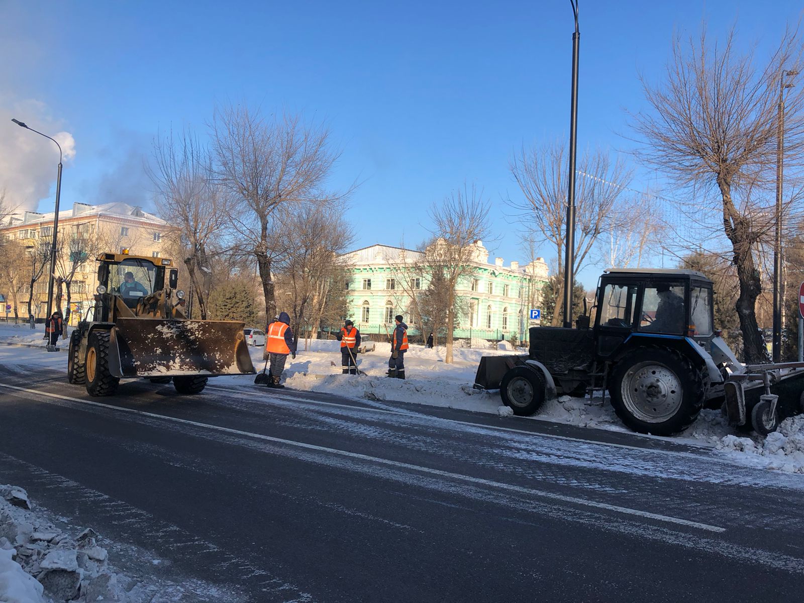 Более 30 тысяч кубометров снега вывезли с улиц Благовещенска этой зимой |  13.01.2022 | Благовещенск - БезФормата