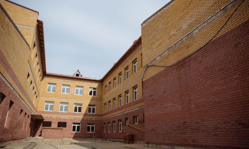 в свободном завершается строительство нового корпуса гимназии № 9
