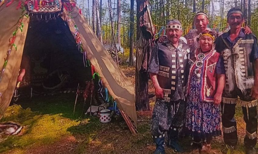 Профессия — чумработница: женщины-кочевницы Дальнего Востока получили официальный трудовой статус
