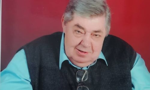 скончался главный режиссер амурского областного театра кукол петр козец