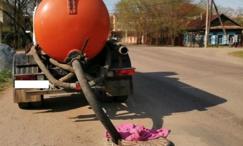 благовещенский бизнесмен получил штраф 120 тысяч рублей за слив жидких отходов
