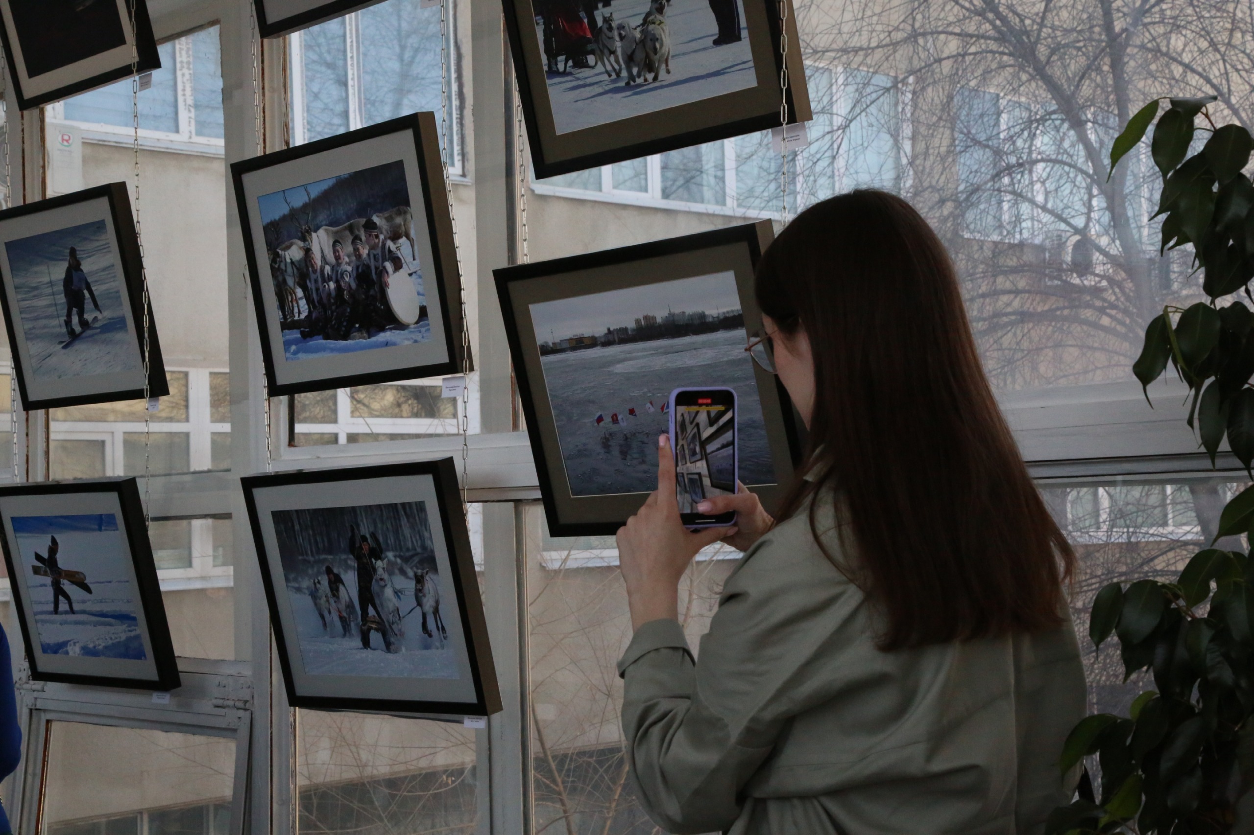 В АмГУ открылась фотовыставка «Молодость. Энергия. Жизнь»