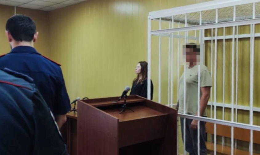 В Завитинске за мошенничество в сфере страхования арестовали двух инспекторов ДПС