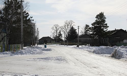 Аэропорт октябрьский. Поселок октябрьский амурская область. Поселок октябрьский амурская область. Посёлок береговой амурская область. Аэродром октябрьское крым.