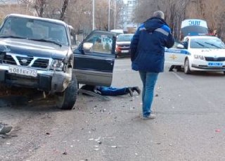 в благовещенске на 14 суток арестовали водителя внедорожника, покинувшего место дтп