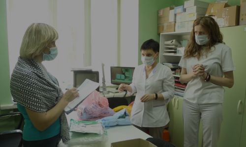 минздрав приамурья провел проверку по видео, в котором врач скорой помощи рассказал о заразившемся коронавирусом фельдшере
