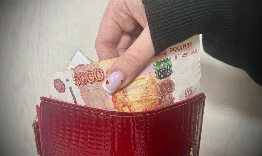 В Магдагачах осудили сотрудницу почты, укравшую из кассы более 300 000 рублей