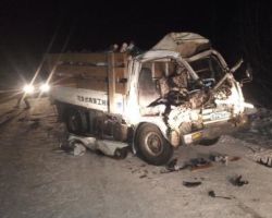 Ночная угроза: в Свободненском районе грузовик врезался в стоящий в темноте большегруз, водитель погиб