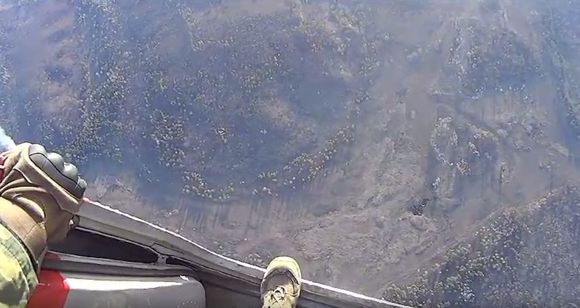амурские парашютисты и десантники спасают леса от пожаров